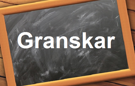 فعل دارج الاستخدام في اللغة السويدية”Granskar”مع اللفظ الصحيح والامثلة وطريقة الإستخدام